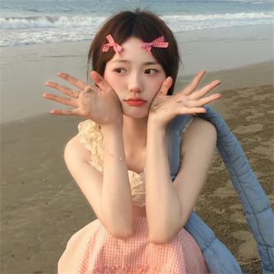 黑夜中的玻璃人偶